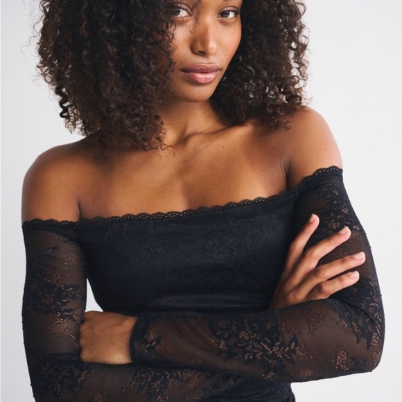 Abercrombie & Fitch Tops - Abercrombie & Fitch Black Lace Off-Shoulder Top